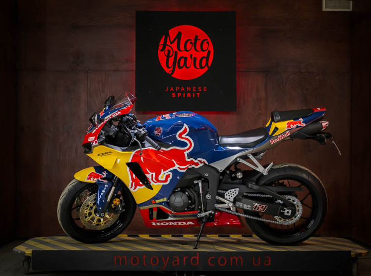 Мотоцикл Honda RedBull CBR600RR Максимальная комплектация Состояние нового с пробегом 2137 км