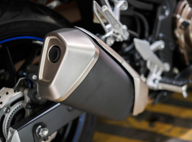 Мотоцикл Honda CBR400R ABS Состояние нового с пробегом 8683 км