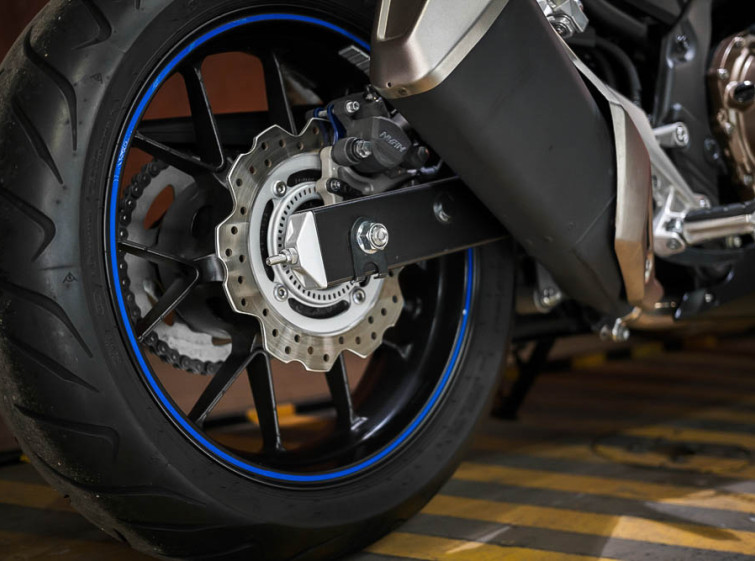 Мотоцикл Honda CBR400R ABS Состояние нового с пробегом 8683 км