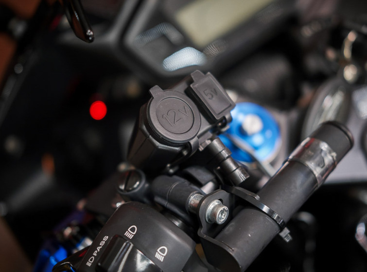 Мотоцикл Honda CBR400R ABS Состояние нового с пробегом 8683 км