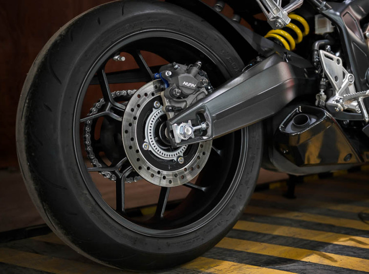 Мотоцикл Honda CBR650R макс Комплектация состояние Нового с пробегом 4089 км