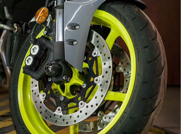 Мотоцикл Yamaha MT-10 Максимальная комплектация Состояние нового с пробегом 9730 км