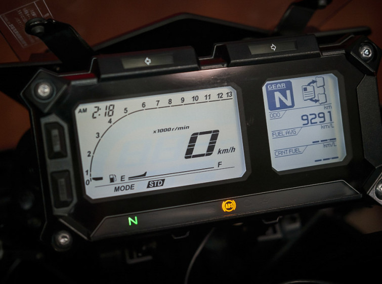 Мотоцикл Yamaha MT-09 Tracer ABS Traction Состояние Нового с пробегом 9291 км