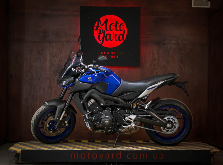 Мотоцикл Yamaha MT-09 Максимальна комплектація Стан нового з пробігом 7352 км