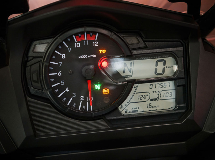 Suzuki V-Strom DL650XT ABS Traction Состояние Нового с пробегом 17567 км