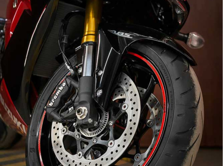 Мотоцикл Suzuki GSX-S1000F Максимальная комплектация с пробегом 19071 км