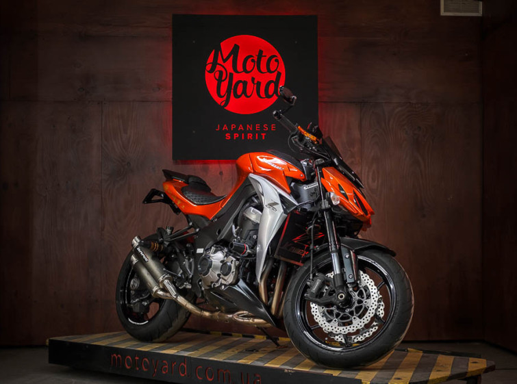 Мотоцикл Kawasaki Z1000 з пробігом 12480 км