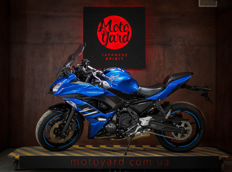 Мотоцикл Kawasaki Ninja 650 Максимальная комплектация Состояние нового с пробегом 8120 км