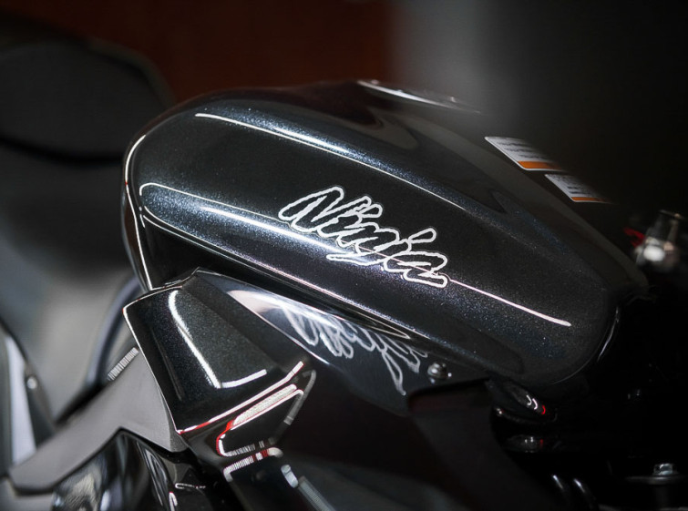 Мотоцикл Kawasaki Ninja 1000 Максимальна комплектація стан нового з пробігом 14933 км