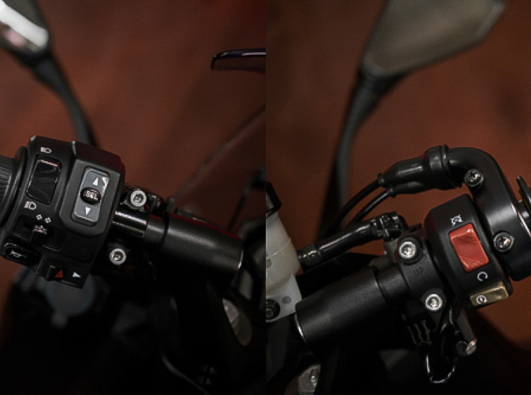 Мотоцикл Kawasaki Ninja 1000 Максимальна комплектація стан нового з пробігом 14933 км