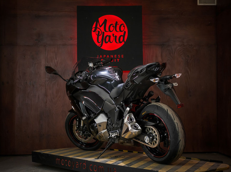 Мотоцикл Kawasaki Ninja 1000 Максимальна комплектація стан нового з пробігом 14933 км