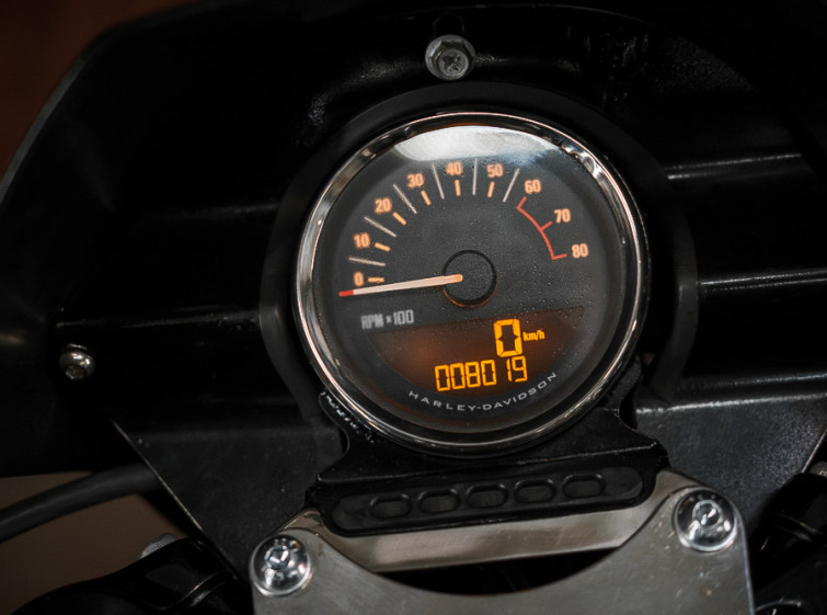 Мотоцикл Harley-Davidson ROADSTER XL1200CX ABS Состояние нового с пробегом 8019 км