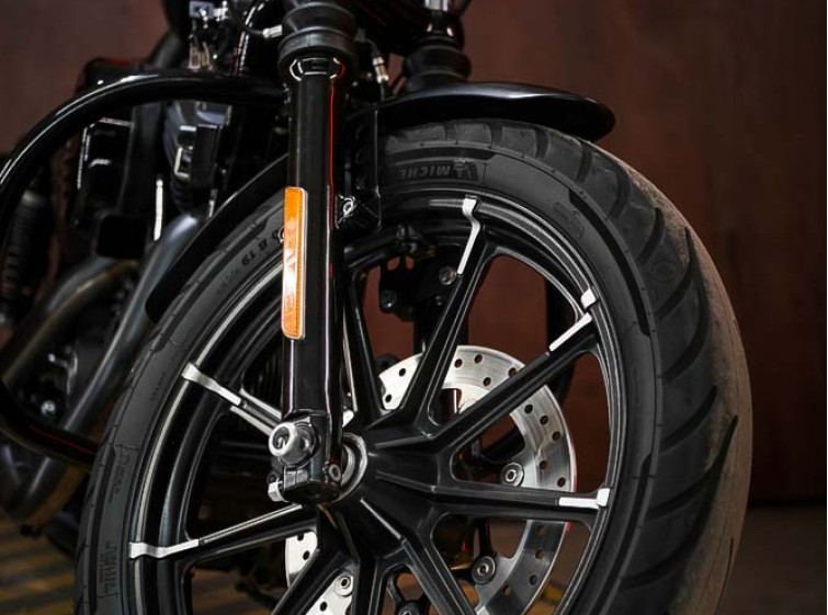 Мотоцикл Harley-Davidson XL883N SPORTSTER IRON ABS с пробегом 30774 км