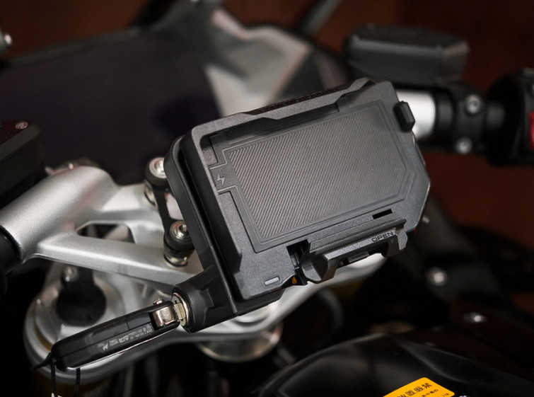 Мотоцикл BMW R1250RS Максимальна комплектація Стан нового з пробігом 8993 км