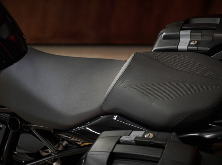 Мотоцикл BMW R1250RS Максимальна комплектація Стан нового з пробігом 8993 км