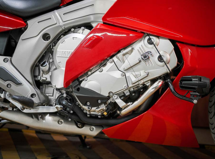 Мотоцикл BMW K1600 GTL Максимальная комплектация Состояние нового с пробегом 11478 км