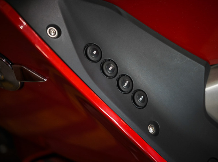 Мотоцикл BMW K1600 GTL Максимальная комплектация Состояние нового с пробегом 11478 км