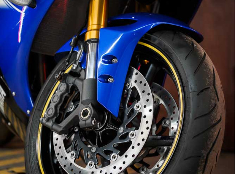 Мотоцикл Yamaha YZF-R1 с пробегом 23471 км