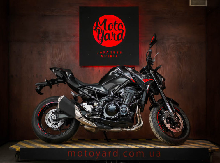 Мотоцикл Kawasaki Z900 Состояние Нового с пробегом 15762 км