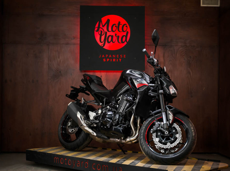 Мотоцикл Kawasaki Z900 Состояние Нового с пробегом 15762 км