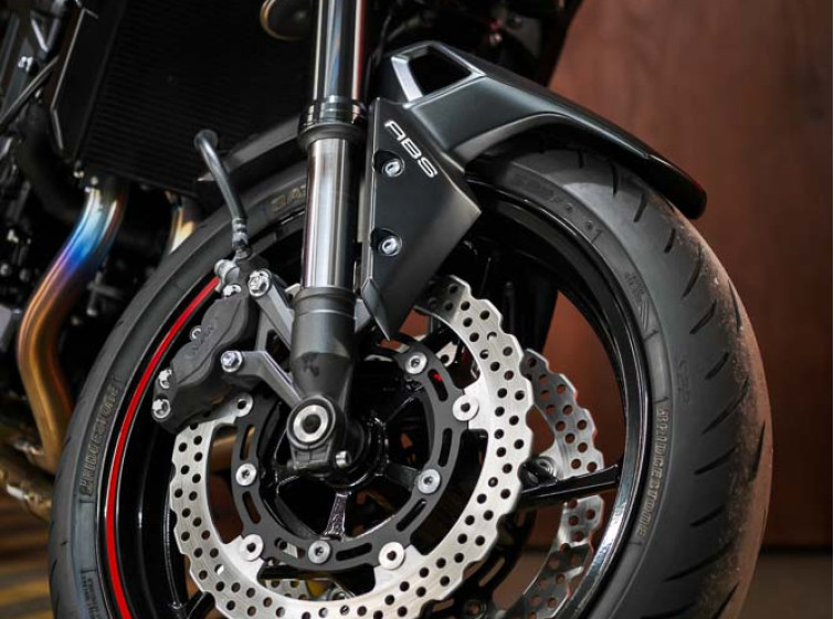 Мотоцикл Kawasaki Z900 Состояние Нового с пробегом 11594 км