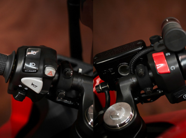 Мотоцикл Honda CBR650F ABS Состояние нового с пробегом 6028 км