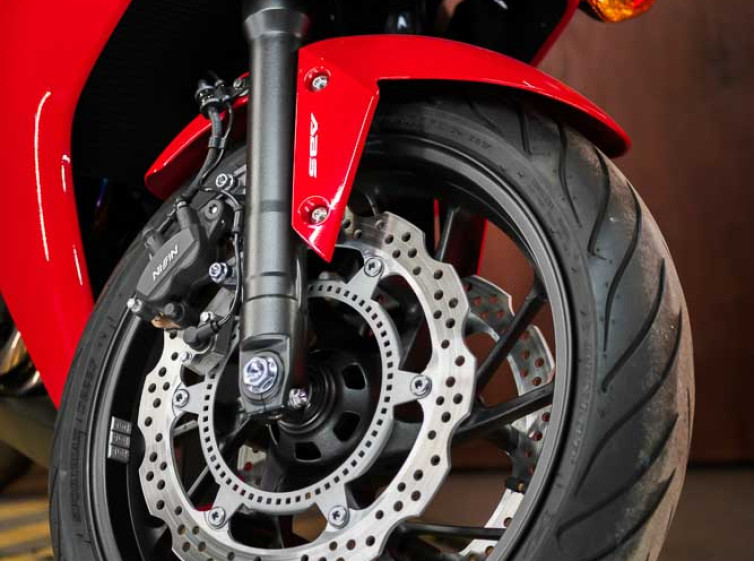 Мотоцикл Honda CBR650F ABS Состояние нового с пробегом 6028 км