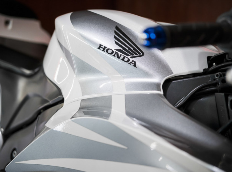 Мотоцикл Honda CBR600RR с пробегом 23342 км