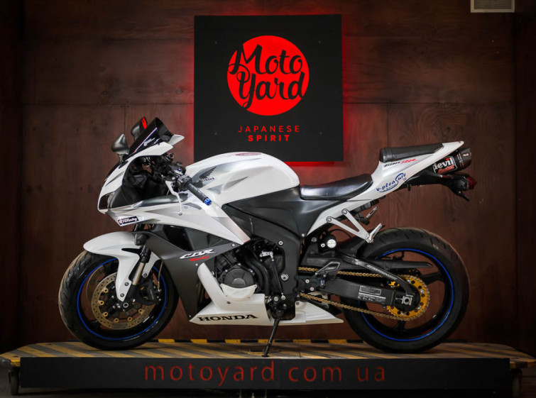 Мотоцикл Honda CBR600RR с пробегом 23342 км