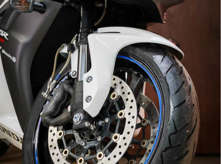 Мотоцикл Honda CBR600RR с пробегом 23342 км