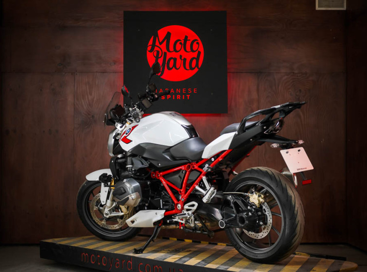 Мотоцикл BMW R1200R ABS Traction Quickshifter с пробегом 21904 км