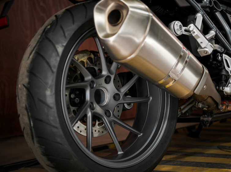 Мотоцикл BMW R1200R ABS Traction Quickshifter с пробегом 19767 км