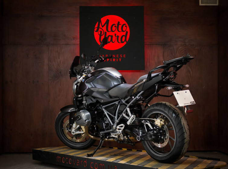 Мотоцикл BMW R1200R ABS Traction Quickshifter с пробегом 19767 км