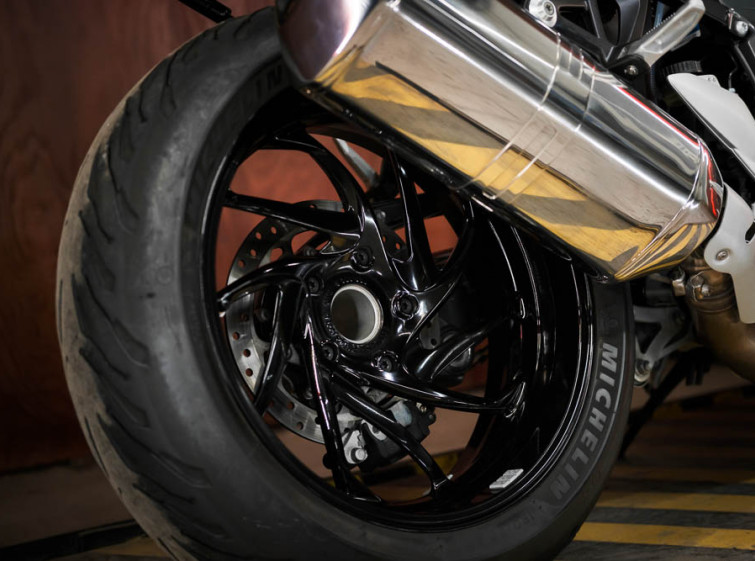 Мотоцикл BMW K1300R Максимальна комплектація з пробігом 31796 км