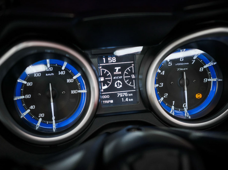 Мотоцикл Yamaha Tmax 530 SX ABS Состояние нового с пробегом 7976 км