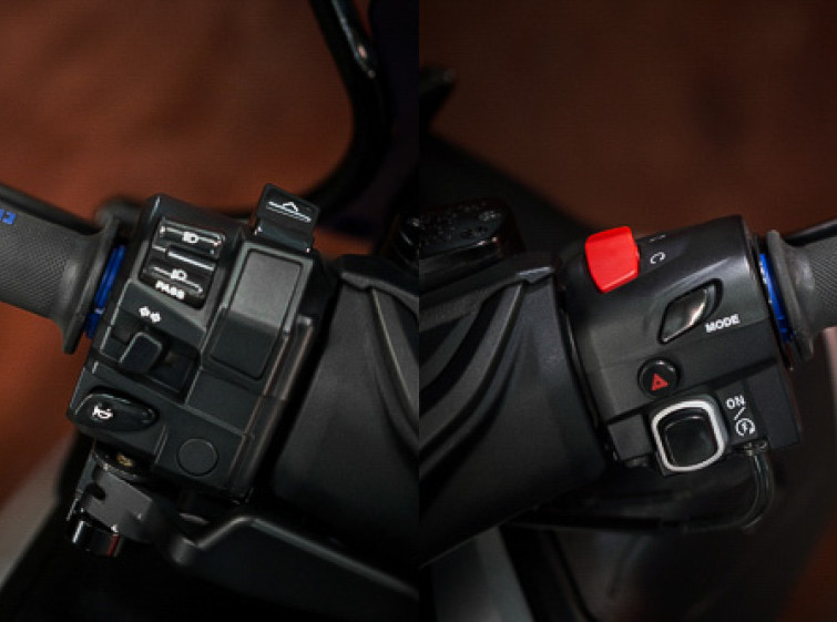 Мотоцикл Yamaha Tmax 530 SX ABS Состояние нового с пробегом 7976 км