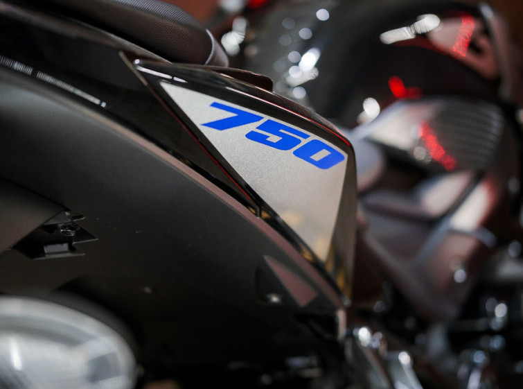 Мотоцикл Suzuki GSX-S 750 ABS Максимальна комплектація Новий мотоцикл з пробігом 3200 км