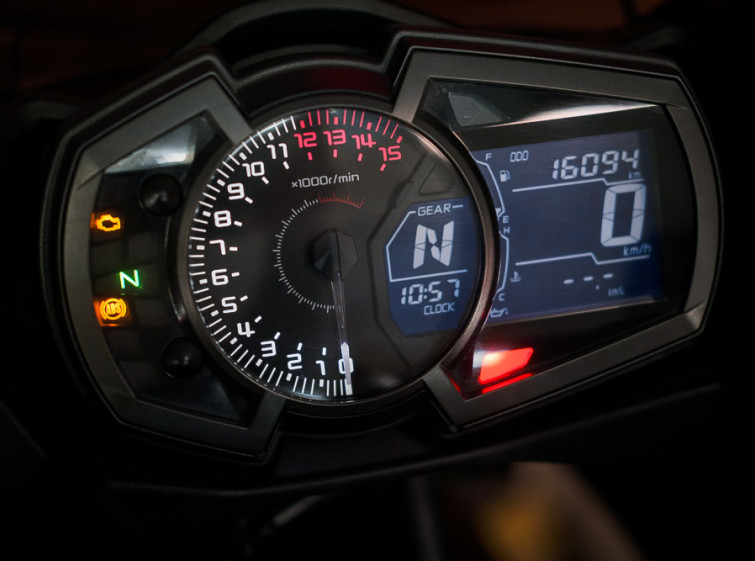 Мотоцикл Kawasaki Ninja 400 ABS Максимальная комплектация с пробегом 16094 км