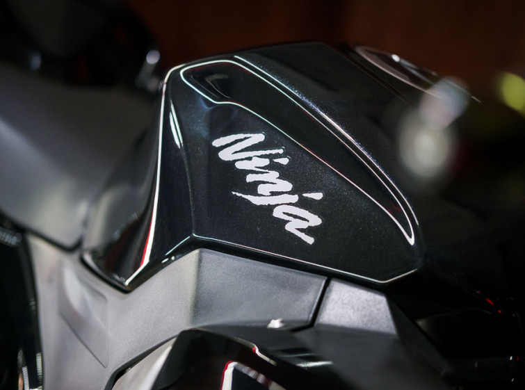 Мотоцикл Kawasaki Ninja 400 ABS Максимальная комплектация с пробегом 16094 км