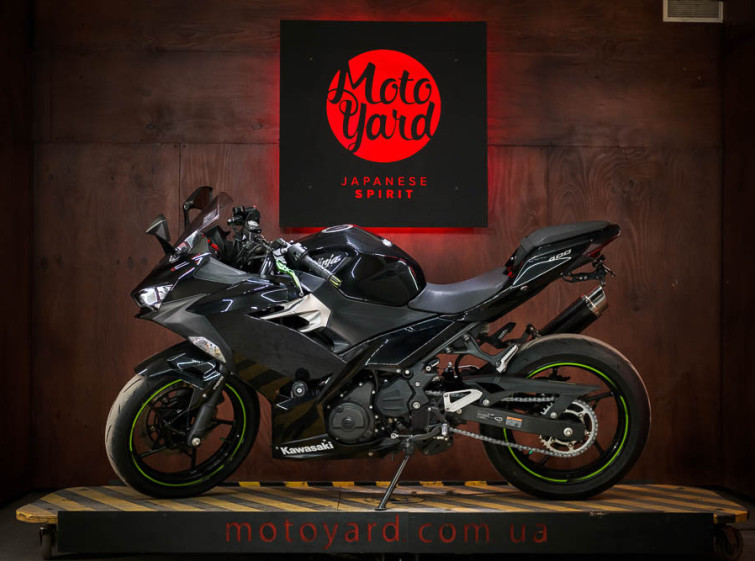 Мотоцикл Kawasaki Ninja 400 ABS Максимальная комплектация с пробегом 16094 км
