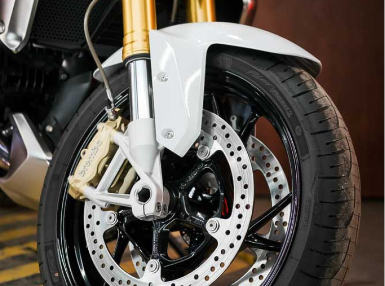 Мотоцикл BMW R1250 HP Максимальна комплектація з пробігом 17950 км