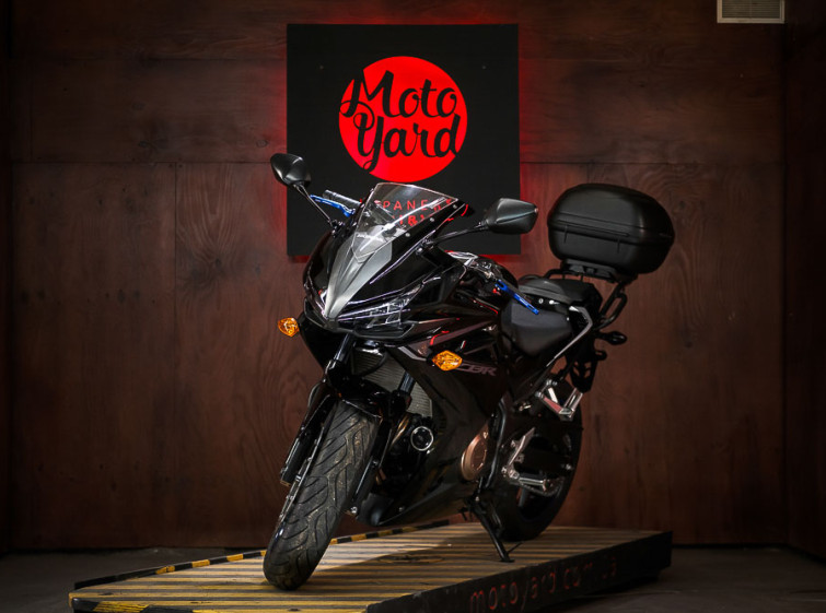 Мотоцикл Honda CBR400R з пробігом 14656 км