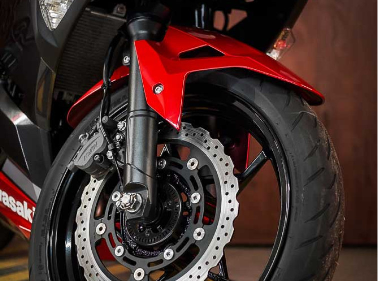 Мотоцикл Kawasaki Ninja 400 ABS с пробегом 10003 км