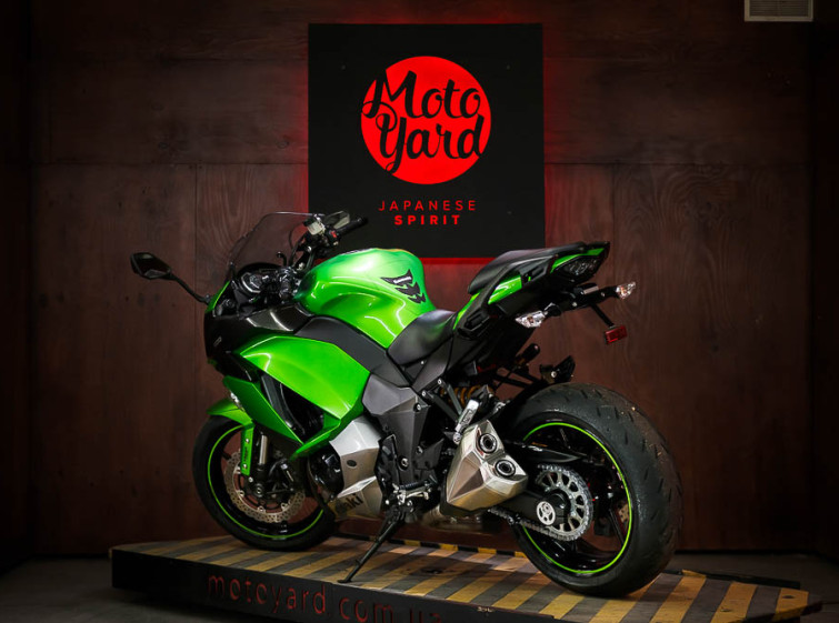 Мотоцикл Kawasaki Ninja 1000 Максимальная комплектация состояние нового с пробегом 4580 км