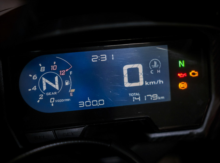 Мотоцикл Honda CBR400R ABS с пробегом 14179 км