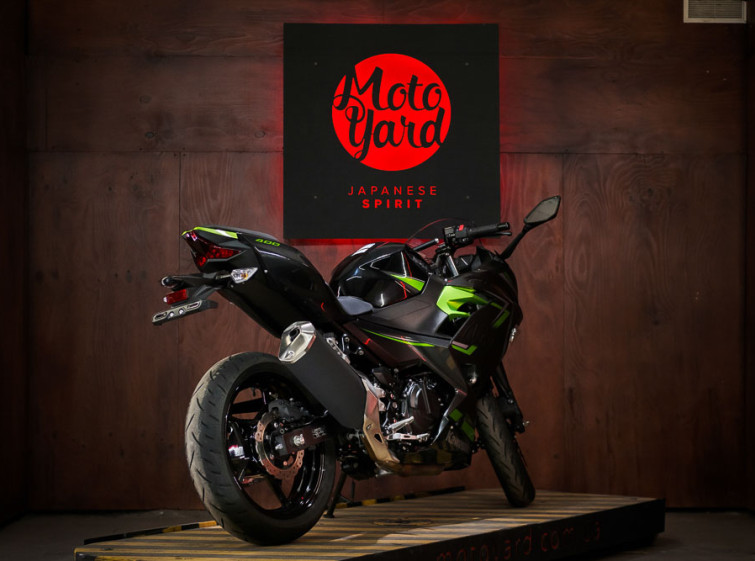 Мотоцикл Kawasaki Ninja 400 ABS Состояние нового с пробегом 6699 км