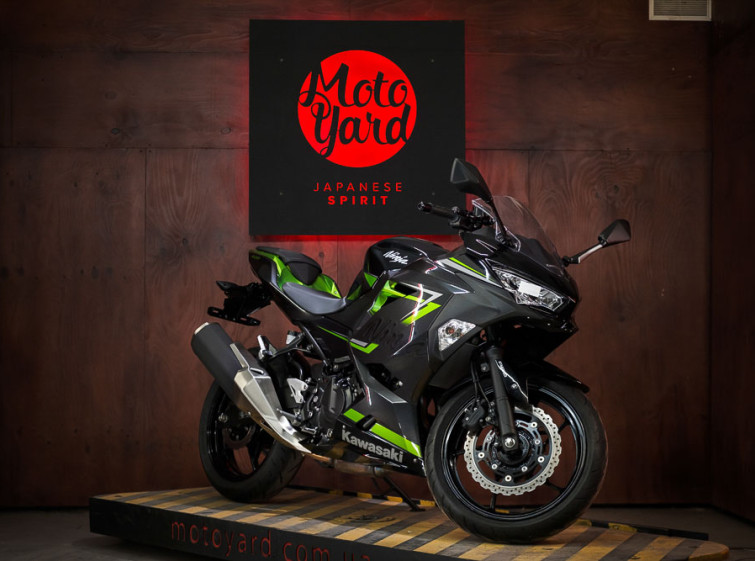 Мотоцикл Kawasaki Ninja 400 ABS Состояние нового с пробегом 6699 км