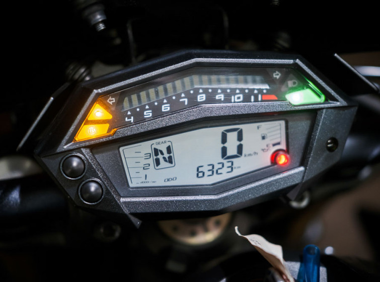 Kawasaki Z1000 ABS Traction Cостояние нового с пробегом 6323 км