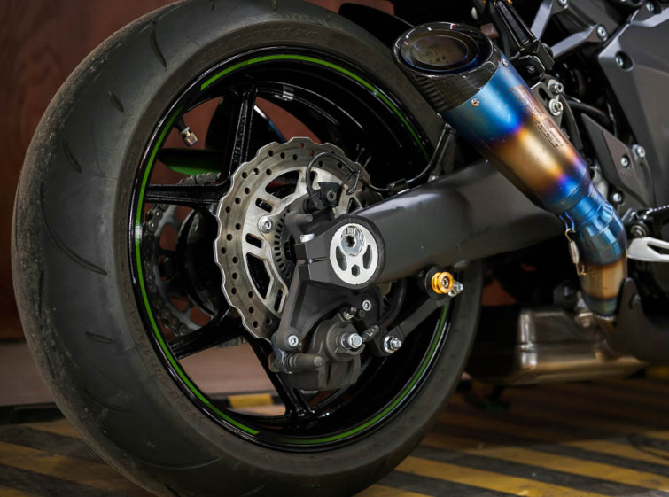 Kawasaki Z1000 ABS Traction Cостояние нового с пробегом 6323 км