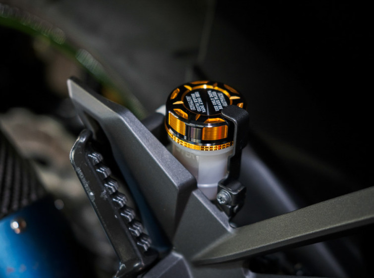 Kawasaki Z1000 ABS Traction Cостояние нового с пробегом 6323 км